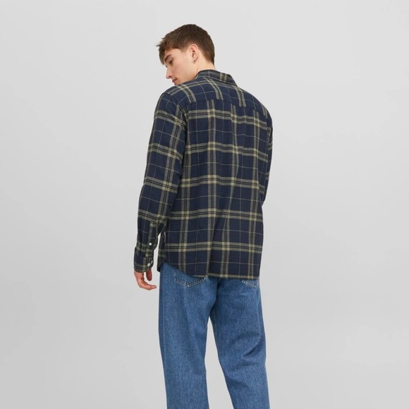 Jack & Jones Men’s Button Down Flannel Shirt - Picture 2 of 14